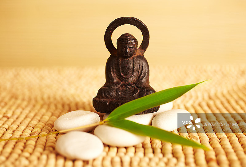 水疗静物 佛像与河石图片素材