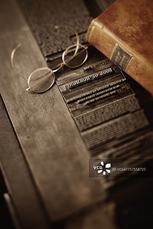 摩尔门经图片素材