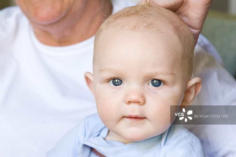 婴儿忧郁图片素材