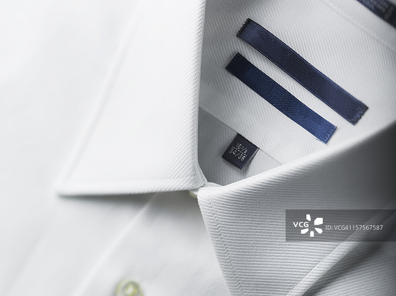 白色男士衬衫特写图片素材