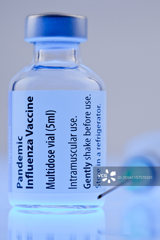 含注射器的甲型H1N1流感疫苗图片素材