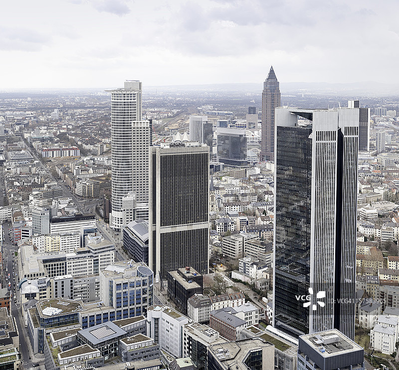 德国法兰克福市中心金融区天际线图片素材