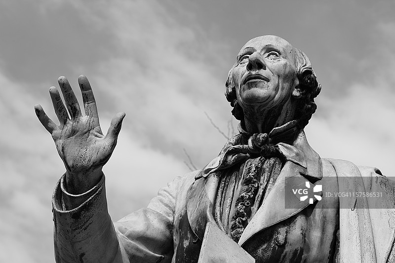 在国王花园的汉斯·克里斯汀·安徒生图片素材