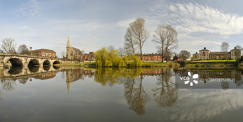 英格兰桥与塞文河图片素材