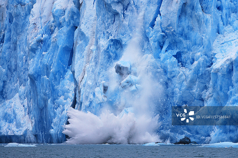 道斯冰川崩解图片素材