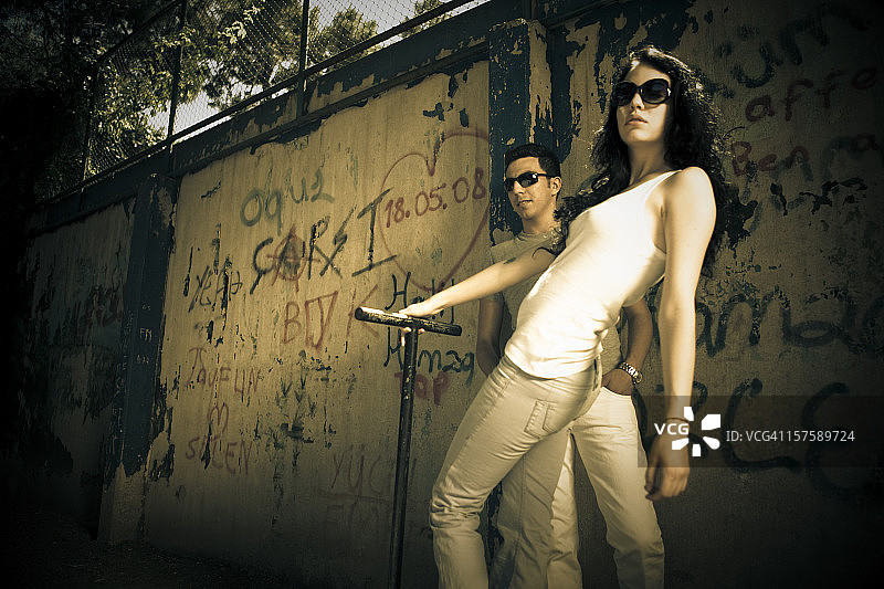 年轻的夫妇图片素材