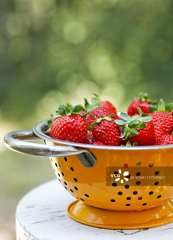 新鲜的草莓图片素材