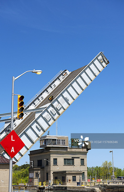 高架悬臂桥图片素材