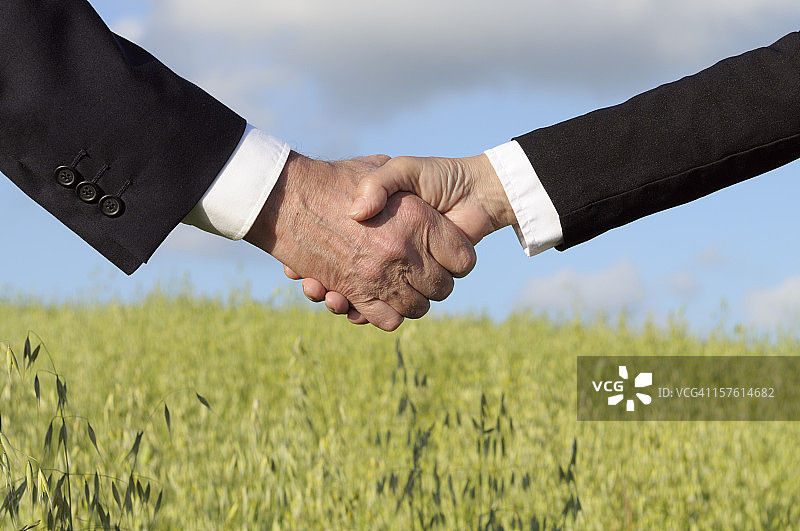 乡村握手图片素材