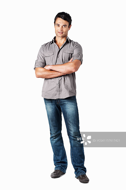 双手合十的英俊男人全身照图片素材