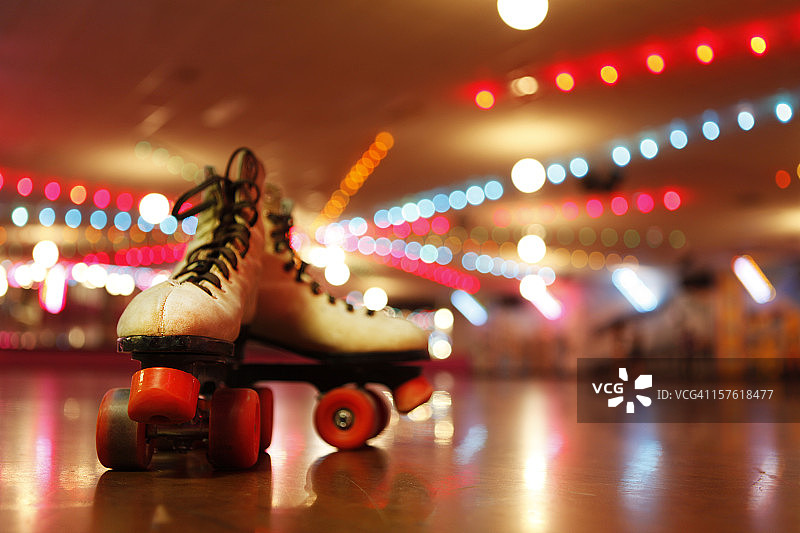滚轴迪斯科中的轮滑鞋图片素材