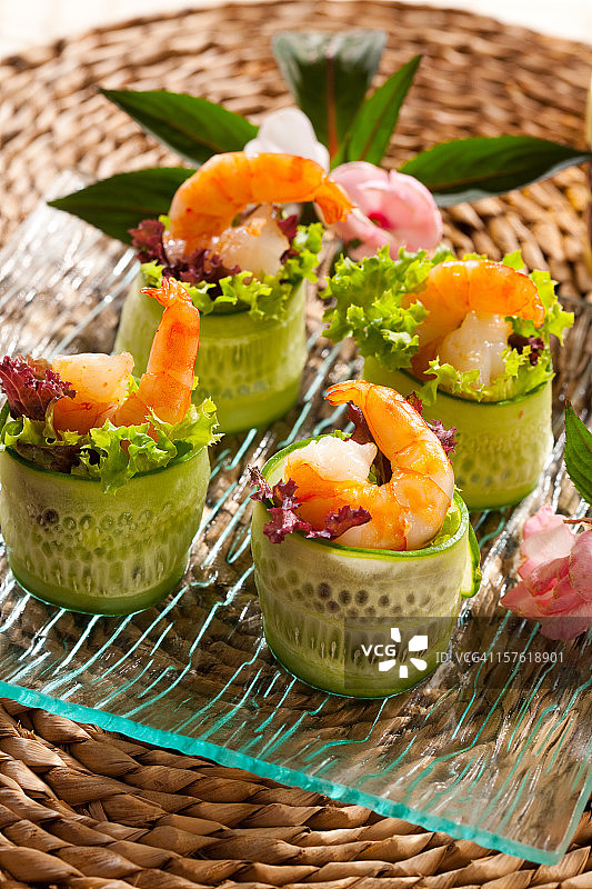 鲜虾黄瓜卷图片素材