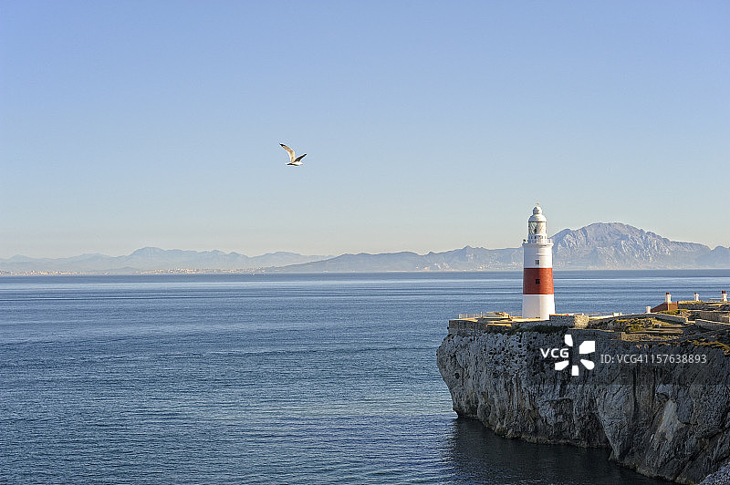 直布罗陀海峡欧罗巴角的圣三一灯塔图片素材