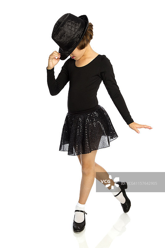 年轻的踢踏舞者图片素材