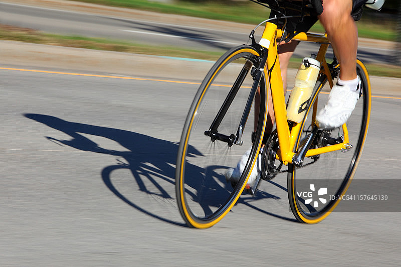 骑自行车图片素材