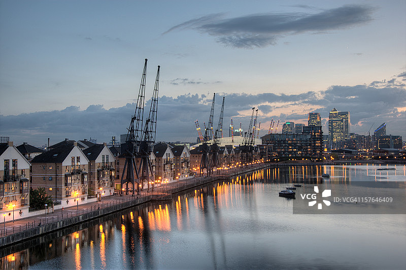 伦敦码头区日落景色图片素材