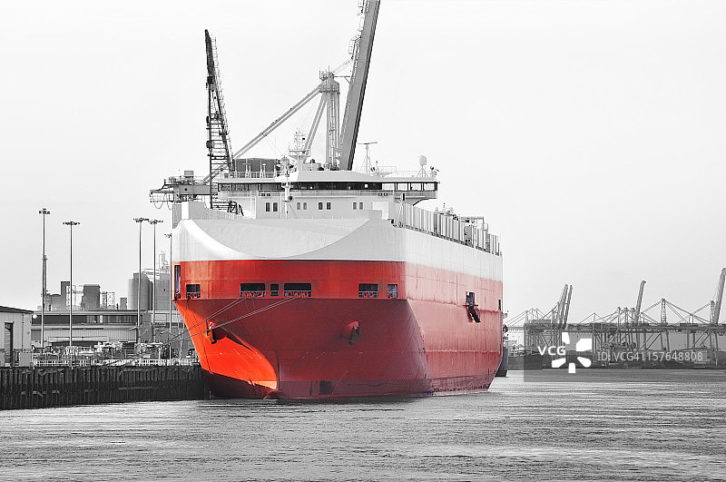 萨凡纳港口的货船图片素材