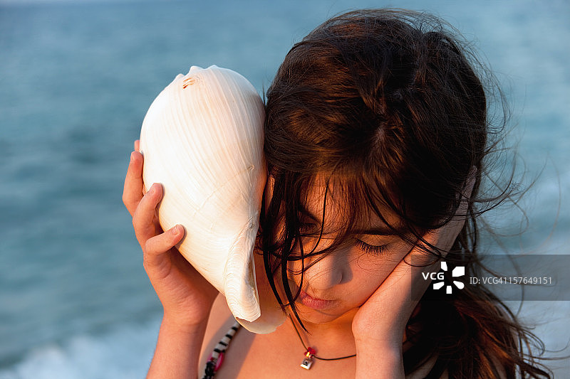 倾听大海图片素材