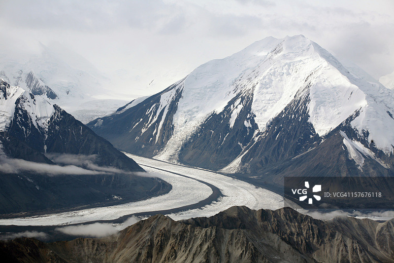 德纳里山顶图片素材