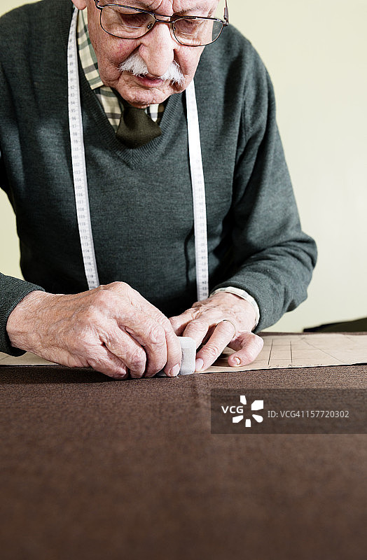 工作中的裁缝图片素材