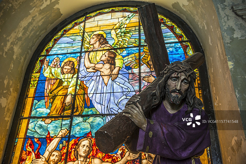 圣胡安大教堂中背负十字架的基督图片素材