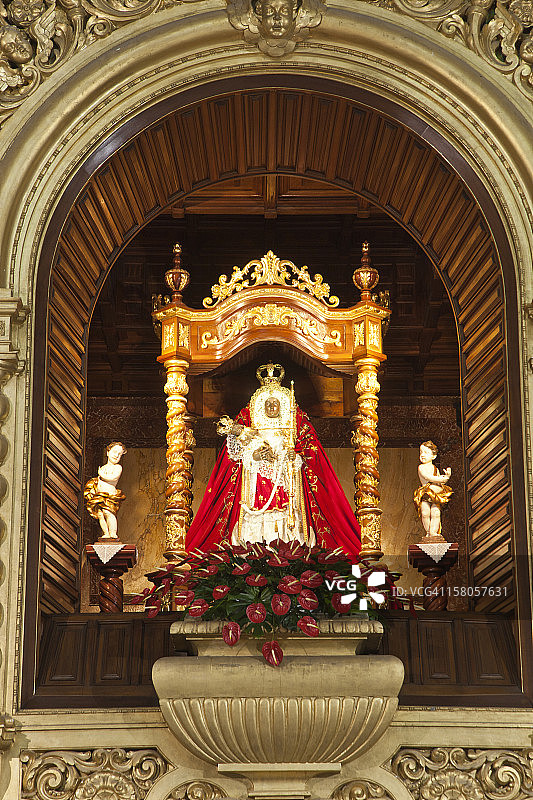 坎德拉里亚村的教堂图片素材