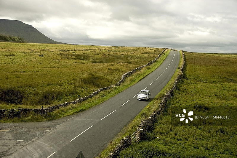 高地路虎图片素材