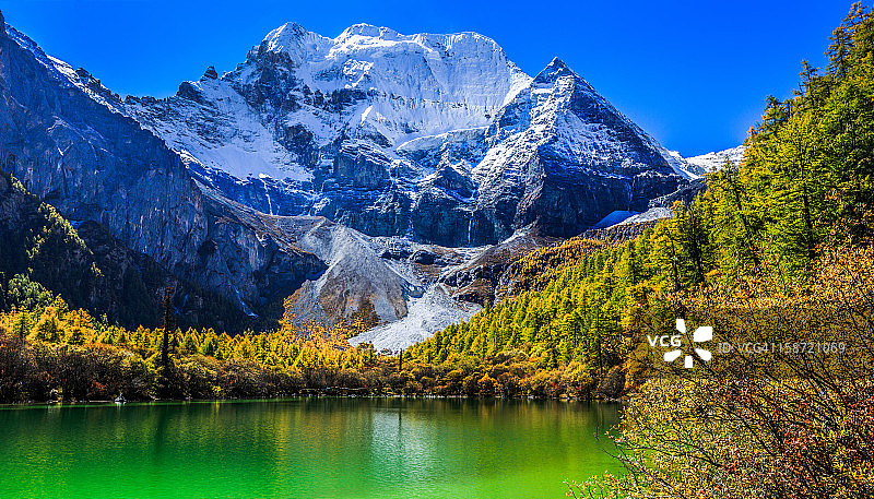 中国亚丁卓玛拉措（珍珠海）图片素材