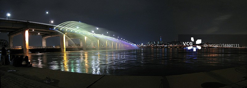 盘浦汉江公园 - 彩虹喷泉图片素材