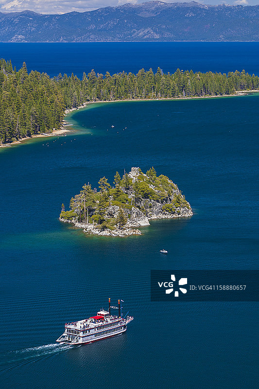 美国太浩湖翡翠湾的法内特岛图片素材