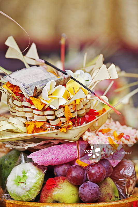 巴厘岛乌布的寺庙祭品图片素材