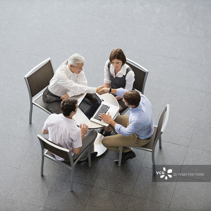 业务握手图片素材