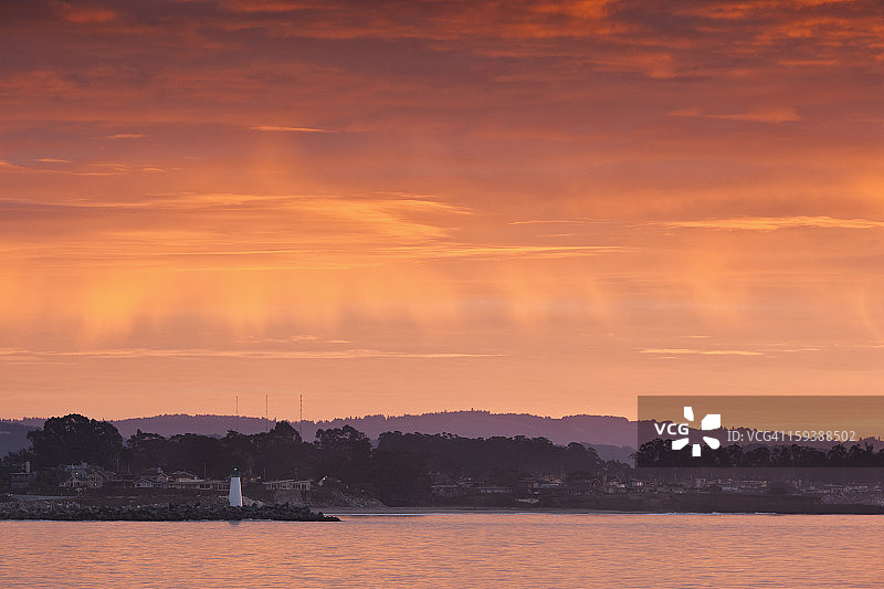 圣克鲁斯，双湖公园灯塔图片素材