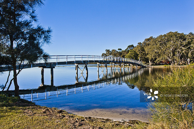 芒莫拉湖的布吉沃伊溪图片素材