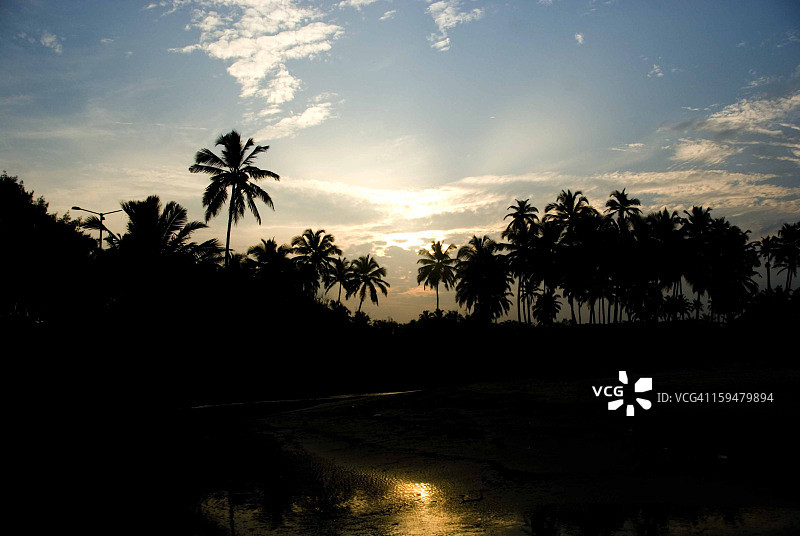 果阿海滩的日出图片素材