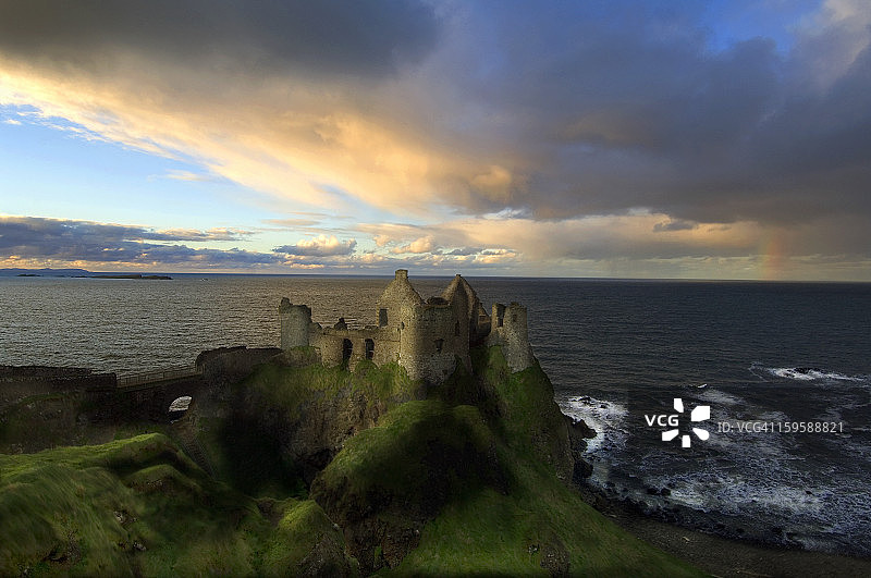 邓路斯城堡图片素材