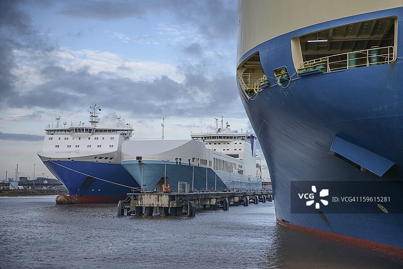 港口中的船只图片素材