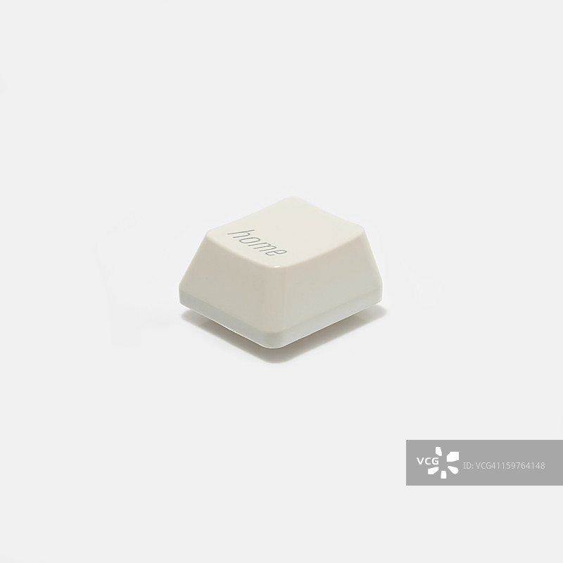 白色背景上的家门钥匙图片素材