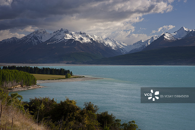 普卡基湖和南阿尔卑斯山图片素材
