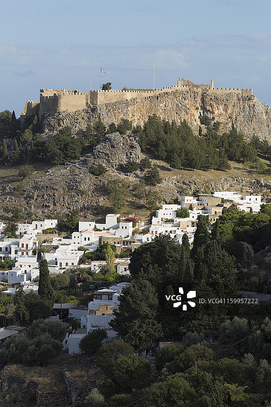林多斯上方的卫城图片素材