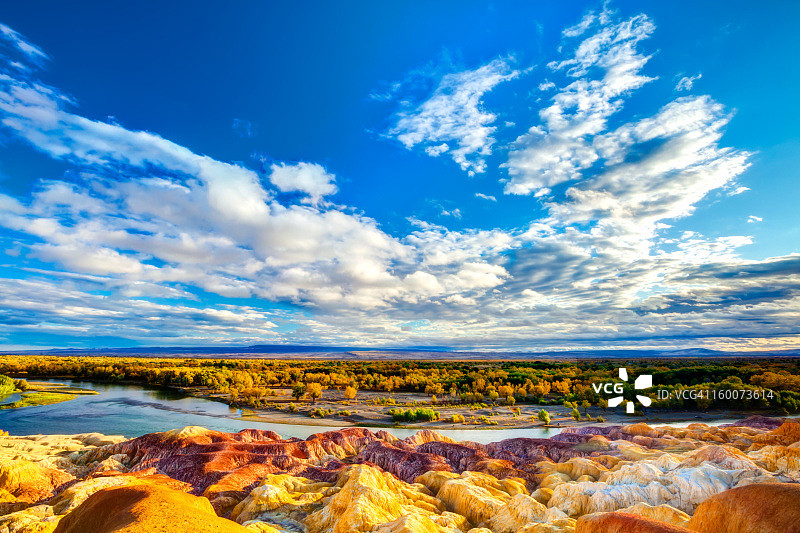 中国布尔津雅丹地貌图片素材