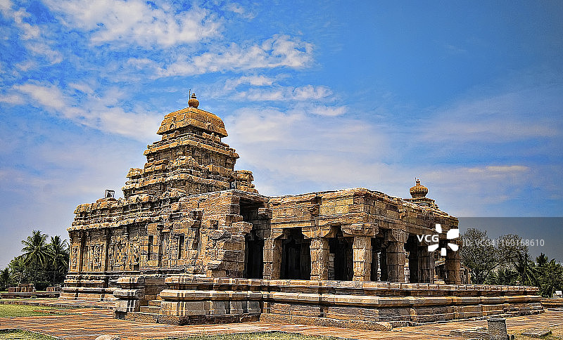 卡纳塔克邦帕塔达卡尔的桑加梅斯瓦拉神庙图片素材