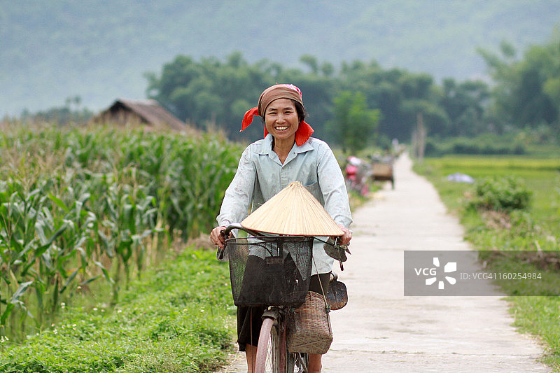 越南和平省梅州泰族人图片素材