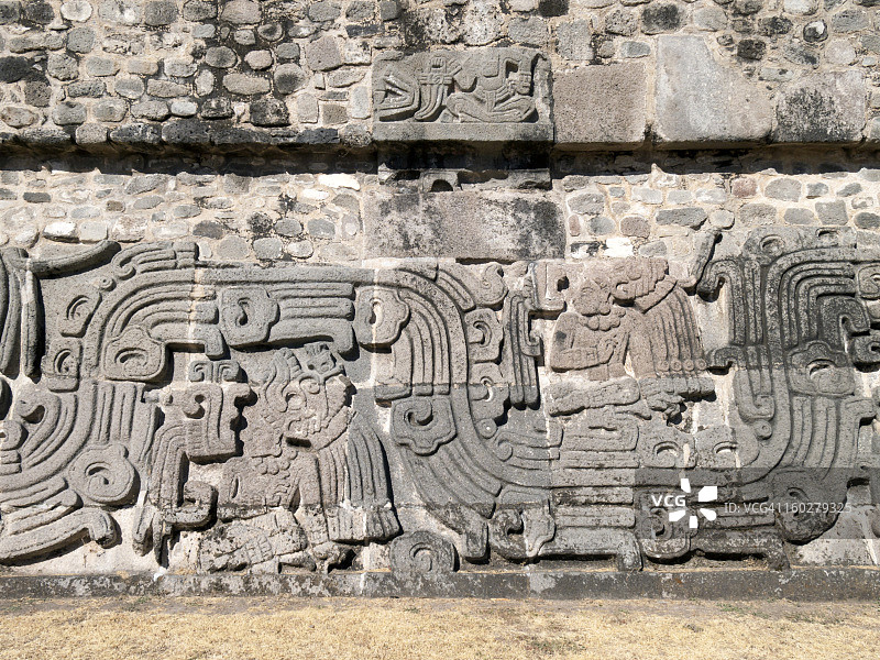 羽蛇神金字塔图片素材