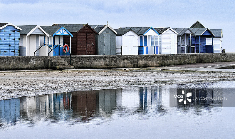 布莱特灵西海滩小屋图片素材
