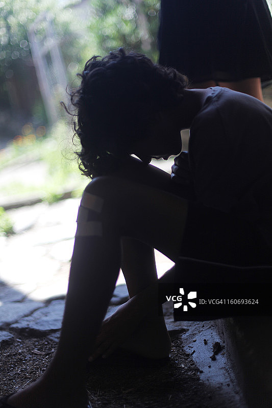 法国布里昂松，男孩（8-9岁）的轮廓图片素材