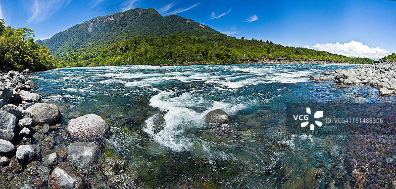 彼得罗韦河图片素材