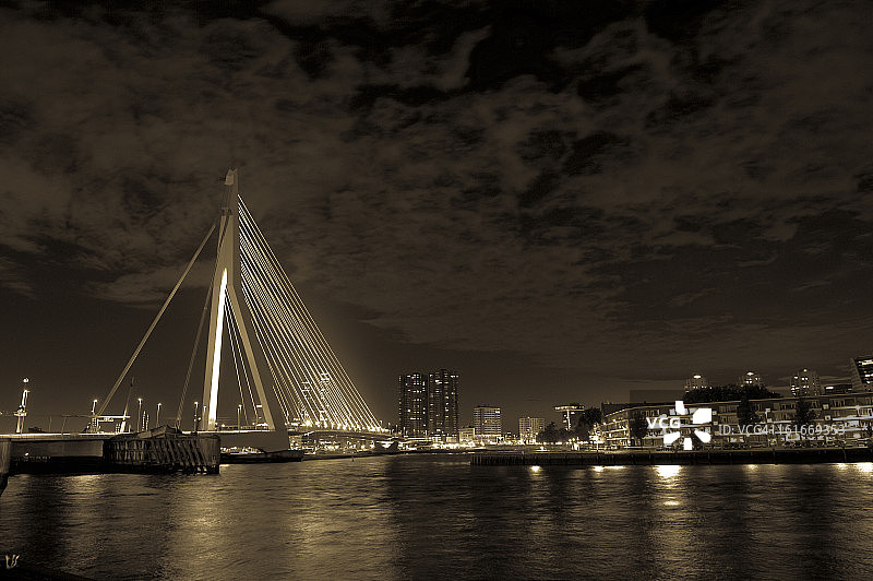 伊拉斯谟桥图片素材