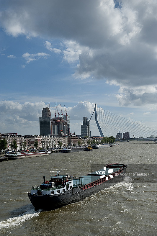 马斯河与伊拉斯谟大桥图片素材