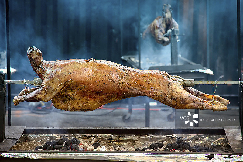 烤全羊烧烤图片素材